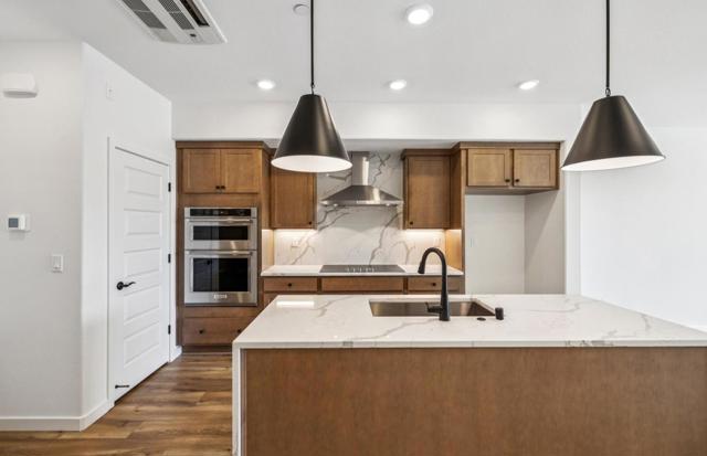 1377 California Circle, Milpitas CA: https://media.crmls.org/mediaz/6d86989e-55fe-4a4e-a4f1-753098b791f3.jpg