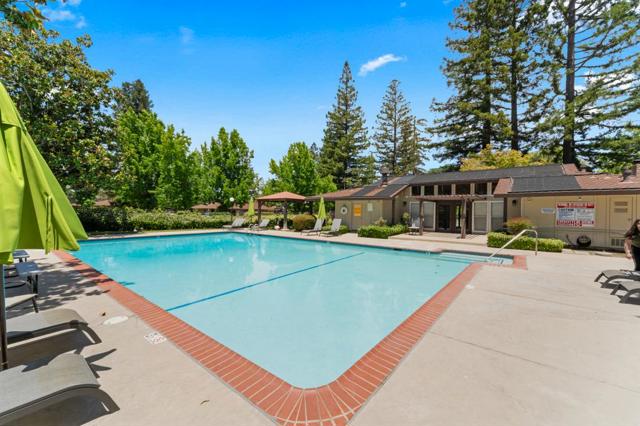 4926 Poplar Terrace, Campbell CA: https://media.crmls.org/mediaz/6d875bb9-f548-4a25-9b0b-e031a4c757e9.jpg