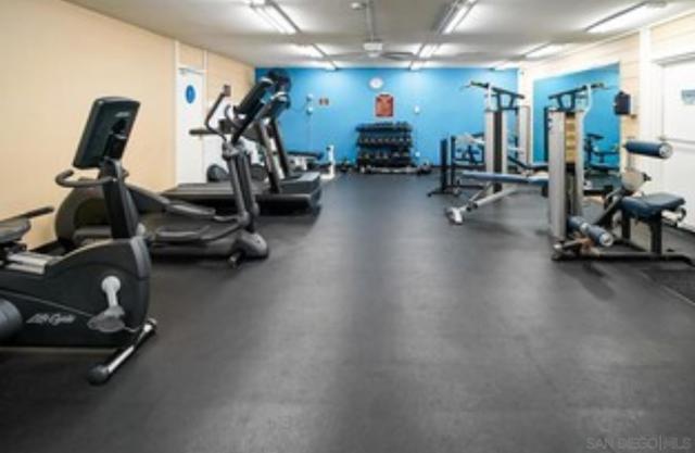 1621 Hotel Circle S, San Diego CA: https://media.crmls.org/mediaz/6d877edf-01d2-424e-b0e8-f0e39caf7461.jpg