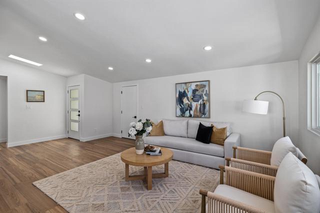 5284 Winthrop St, San Diego CA: https://media.crmls.org/mediaz/6d8796dd-1bc3-40ed-a6c4-5fbe40232f95.jpg