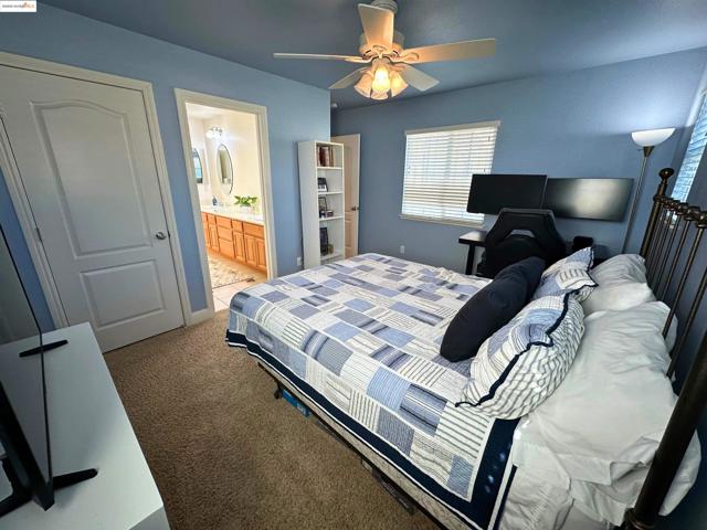 1327 Remington Ct, Tracy CA: https://media.crmls.org/mediaz/6d87d65a-26ad-446a-9aba-0111cefeb43c.jpg