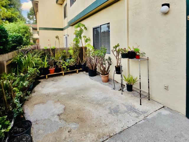 3064 FLINT Street, Union City CA: https://media.crmls.org/mediaz/6d898fd2-a5ee-4e68-95ae-65910853e5ed.jpg