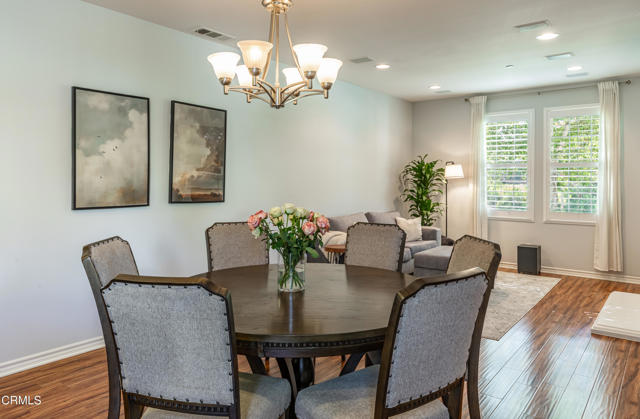 Detail Gallery Image 8 of 31 For 8228 Silver Cir, Ventura,  CA 93004 - 3 Beds | 2/1 Baths