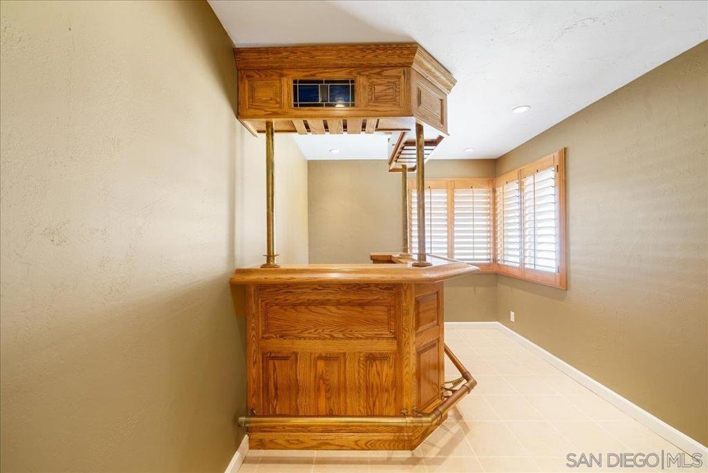 MLS #250040363SD image #25