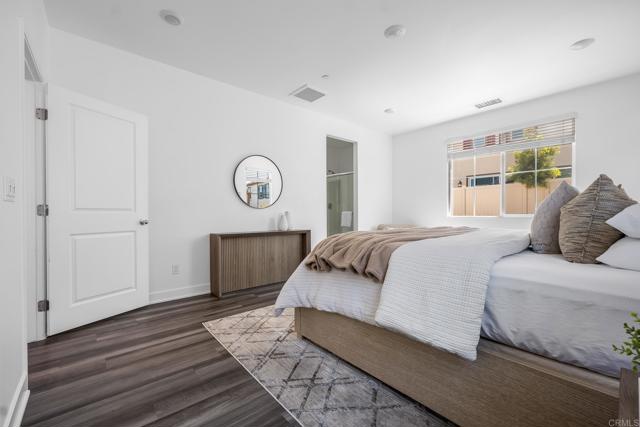 Home for Sale in Vista