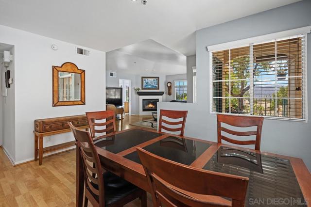 18557 Caminito Pasadero, San Diego CA: https://media.crmls.org/mediaz/6d8d4a63-5dc2-4c1a-87ef-62ad05ec6f0a.jpg