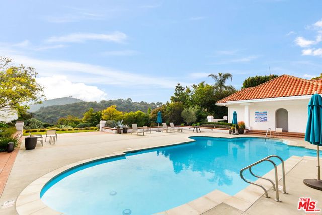 Drew Fenton | 2113 Stoney Hill Road Los Angeles CA | MLS: 7403799