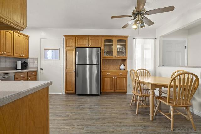 1718 Outer Dr., El Cajon CA: https://media.crmls.org/mediaz/6d8df4bd-3e76-454f-ad90-a7c3d5718490.jpg