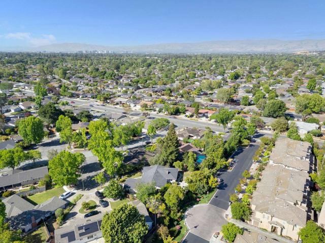 2760 Cheryl Ann Court, San Jose CA: https://media.crmls.org/mediaz/6d8e235e-7f59-4a45-9060-2c08c81672b2.jpg