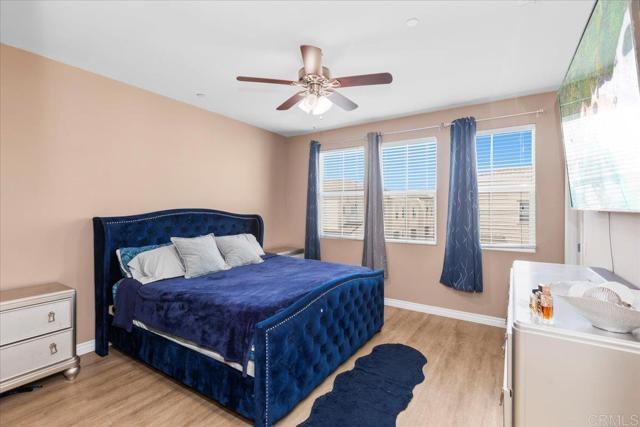 1251 Paseo Sea Breeze, San Diego CA: https://media.crmls.org/mediaz/6d8e98a7-e2c0-4e22-84b3-f3ef75ae82ab.jpg