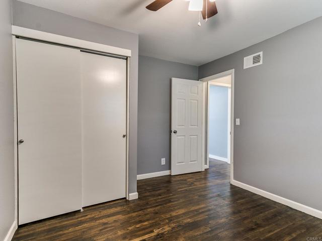 Detail Gallery Image 32 of 42 For 550 E 54th St, –,  CA 74126 - 4 Beds | 1 Baths