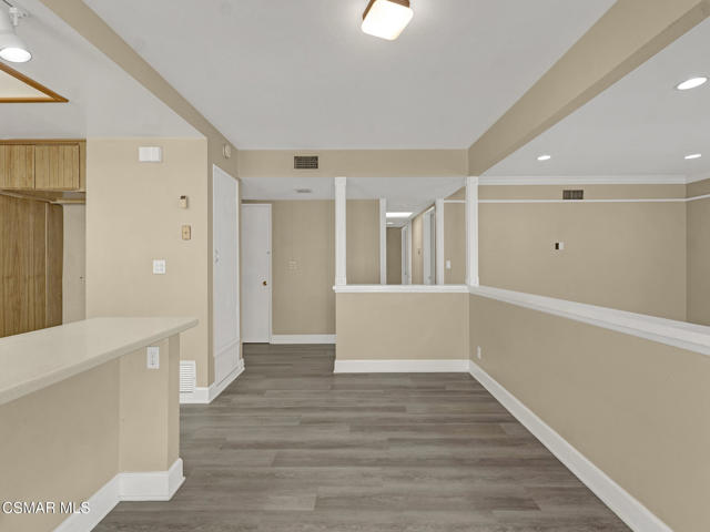 2264 Cochran Street, Simi Valley CA: https://media.crmls.org/mediaz/6d8f8a68-562a-42c4-a2aa-ea8f1218edd6.jpg