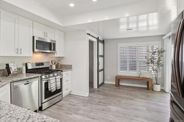 1783 Calle Del Arroyo, San Marcos CA: https://media.crmls.org/mediaz/6d903bb0-f6f4-48ed-b29a-262938cfe505.jpg