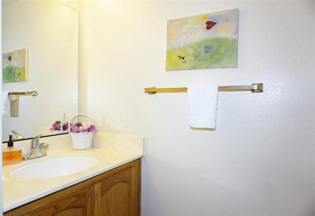 4733 Lago Vista Circle, San Jose CA: https://media.crmls.org/mediaz/6d905dee-7447-4285-ae17-007ea79cb827.jpg