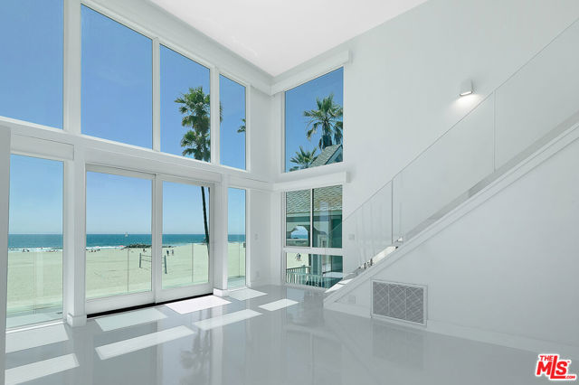 2419 Ocean Front Walk, Venice CA: https://media.crmls.org/mediaz/6d90d317-2640-4a4d-b9fe-fae4a8b33ae2.jpg