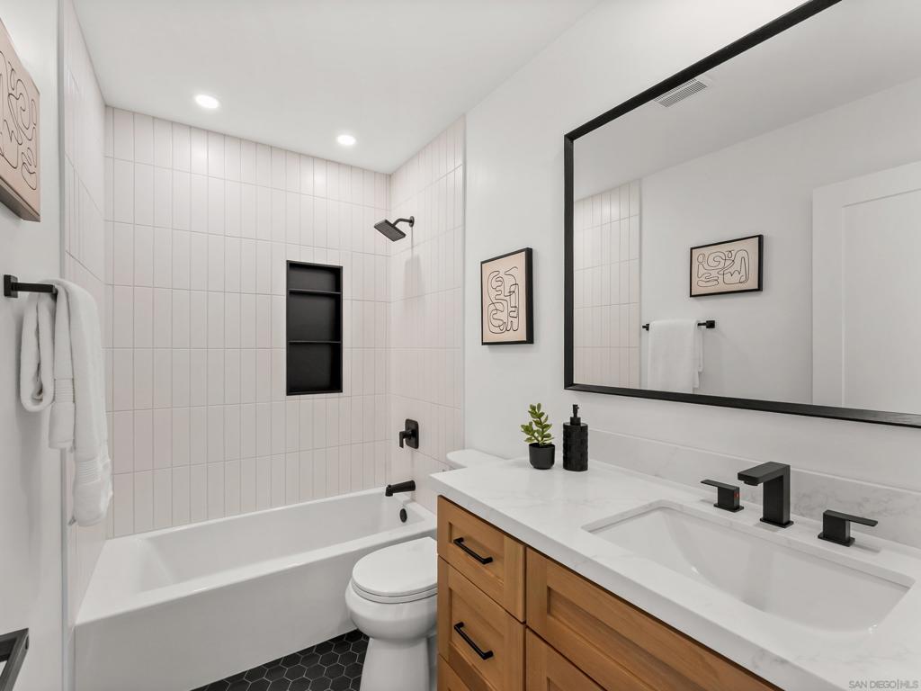 11095 Delphinus Way - photo 16