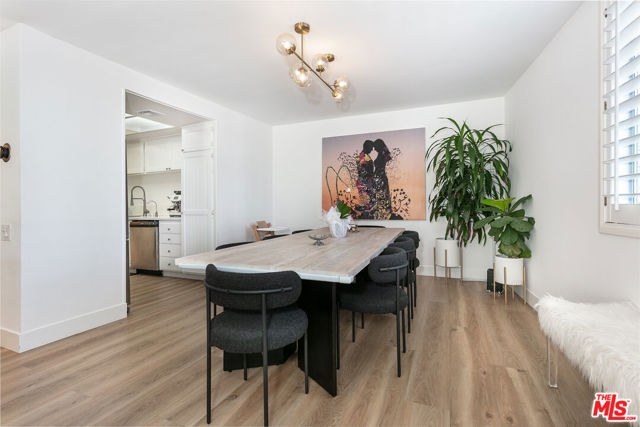 Drew Fenton | 2385 Roscomare Road Los Angeles CA | MLS: 7556899