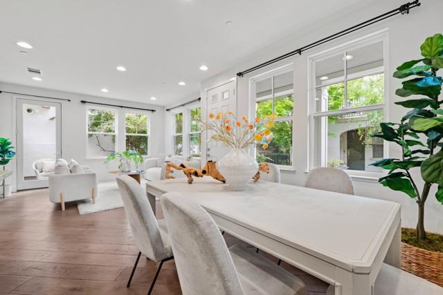 109 Avellino Way, Mountain View CA: https://media.crmls.org/mediaz/6d924b08-8861-48a4-80d3-c594d2d189e6.jpg