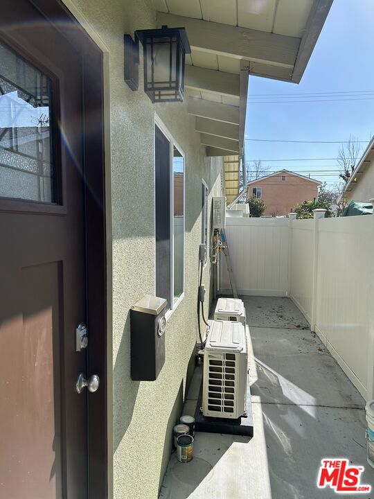 23954 Hartland Street, West Hills CA: https://media.crmls.org/mediaz/6d926cf3-9057-4f75-9672-69feb6be1499.jpg