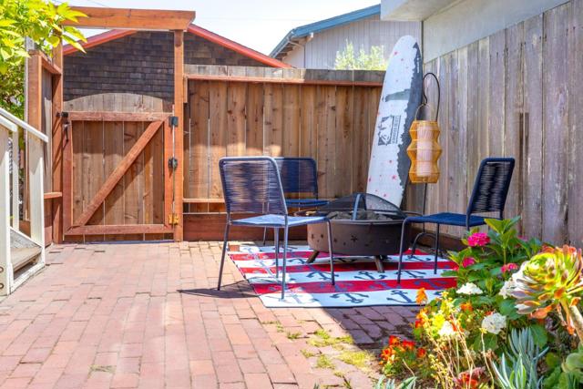 21130 E Cliff Drive, Santa Cruz CA: https://media.crmls.org/mediaz/6d92b7ad-13d5-40ff-bf17-60e335c867c9.jpg