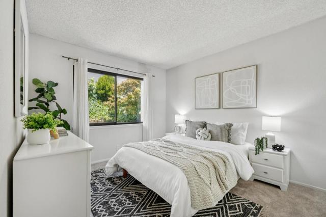 607 Stonegate, South San Francisco CA: https://media.crmls.org/mediaz/6d93008f-086f-406d-9393-340b5ed70415.jpg