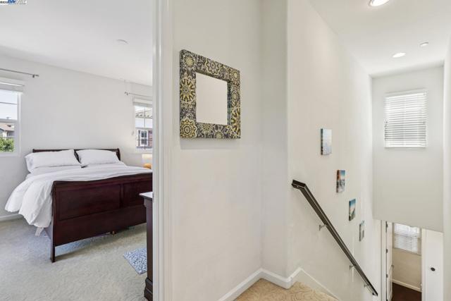 5010 Barrenstar Way, San Ramon CA: https://media.crmls.org/mediaz/6d935f3c-17d6-44fe-b784-c98c4c498b72.jpg