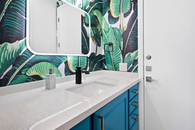 2932 N Sunrise Way, Palm Springs CA: https://media.crmls.org/mediaz/6d93d66d-801c-4f0e-819f-7ccb7c38e3a1.jpg