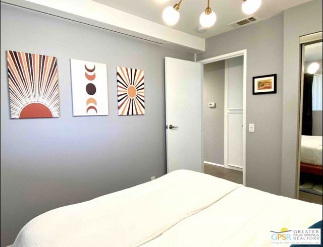 751 N Los Felices Circle, Palm Springs CA: https://media.crmls.org/mediaz/6d93dad5-2e12-4cb3-a096-3a211c20af27.jpg