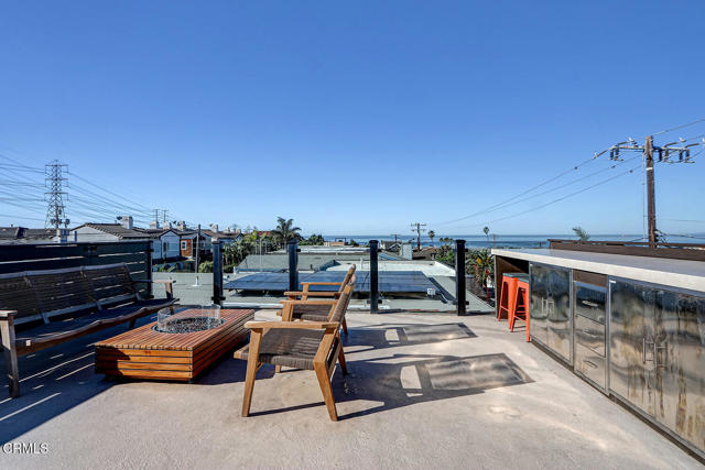 Detail Gallery Image 22 of 27 For 1202 1st St, Hermosa Beach,  CA 90254 - 3 Beds | 2 Baths