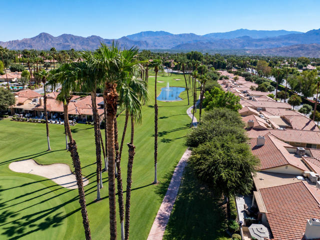 148 Las Lomas, Palm Desert, CA 92260