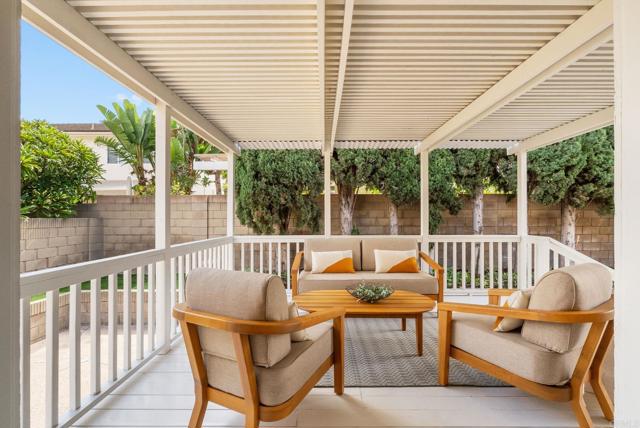 14592 Oak Avenue, Irvine CA: https://media.crmls.org/mediaz/6d95bdbe-a9ec-46bd-9890-c75a620d1f40.jpg