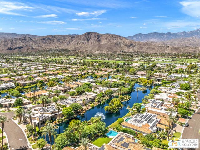 105 Waterford Circle, Rancho Mirage CA: https://media.crmls.org/mediaz/6d966503-5b14-4a6c-8bf1-79e91a074bac.jpg