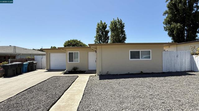 457 La Jolla St, Vallejo CA: https://media.crmls.org/mediaz/6d96f340-4a73-408b-a7c0-7aa04d70e07e.jpg