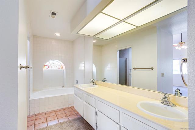 10118 Freeport Ct, San Diego, California 92129, 5 Bedrooms Bedrooms, ,3 BathroomsBathrooms,Single Family Residence,For Sale,Freeport Ct,250020931SD