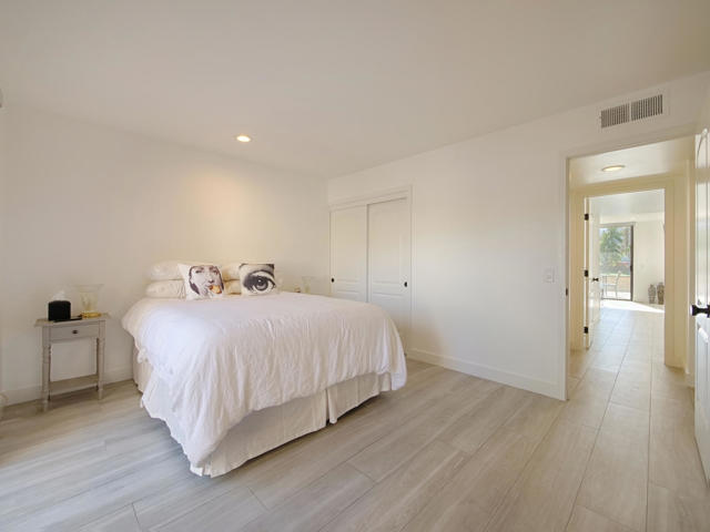 7529 Regency Drive, Palm Springs CA: https://media.crmls.org/mediaz/6d97fe1e-2534-496f-97bb-37bbb568827b.jpg