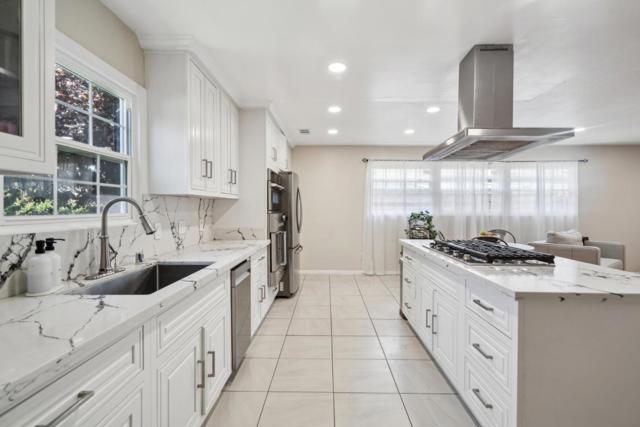 32027 Carroll Avenue, Hayward CA: https://media.crmls.org/mediaz/6d992f54-6d66-41bf-8741-a9b37dd6519a.jpg