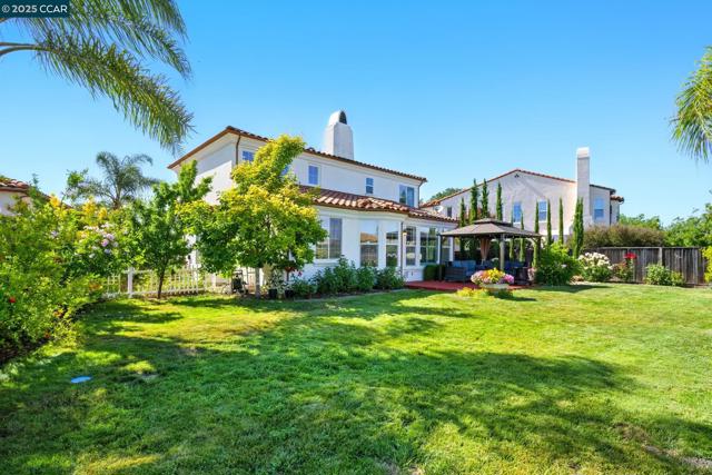 416 Ustilago Ct, San Ramon CA: https://media.crmls.org/mediaz/6d9a1bc3-8e40-44b6-bf9c-ba4f771fa3c5.jpg
