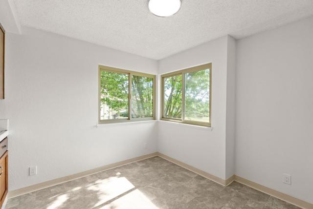 8356 Charbono Court, San Jose CA: https://media.crmls.org/mediaz/6d9a90e5-e0cc-408d-9e65-df8ef4bf4f07.jpg