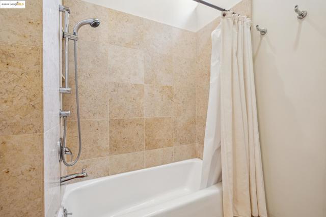 1015 Grand View Dr, Berkeley CA: https://media.crmls.org/mediaz/6d9c410f-76f6-42e0-9a36-acd10e1f6a00.jpg