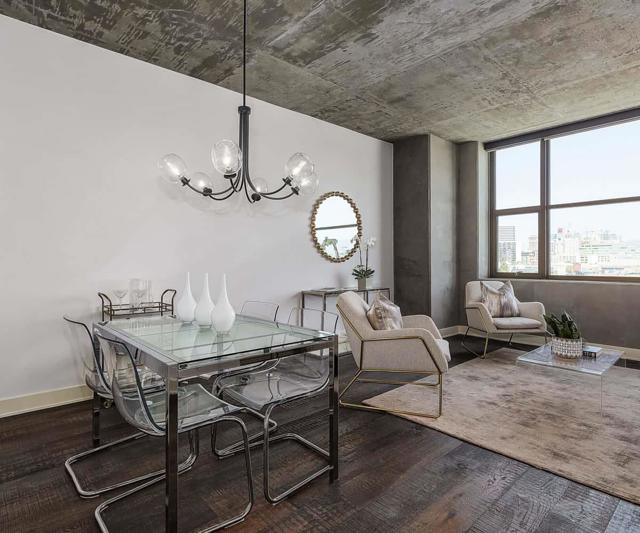 311 2nd Street, Oakland CA: https://media.crmls.org/mediaz/6d9c6649-524a-49c7-a3d8-b1789649a33c.jpg
