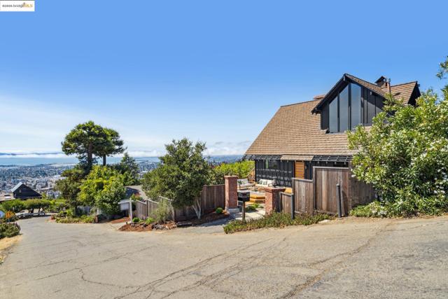 690 PANORAMIC WAY, Berkeley CA: https://media.crmls.org/mediaz/6d9cd683-8dcd-4645-a36f-bd208ae08215.jpg