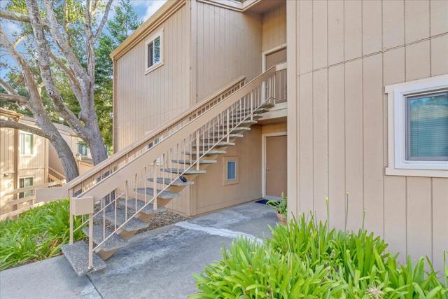 300 Glenwood Circle, Monterey CA: https://media.crmls.org/mediaz/6d9d6b4d-e821-4d77-ac5f-9fa88fd488db.jpg