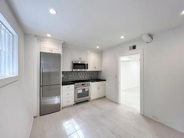 85 Fagan Drive, Hillsborough CA: https://media.crmls.org/mediaz/6d9e0163-574b-47f2-8738-18b0a8395472.jpg