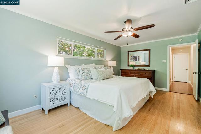 49 Terra Bella Dr, Walnut Creek CA: https://media.crmls.org/mediaz/6d9e052e-cb2e-4d7a-9ee6-e69a1076f97e.jpg