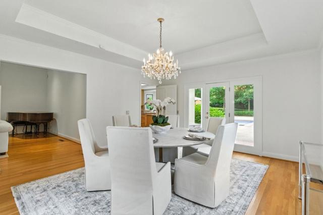 14210 Berry Hill Court, Los Altos Hills CA: https://media.crmls.org/mediaz/6d9e2adb-0dab-40ca-979f-cec687ddc45d.jpg