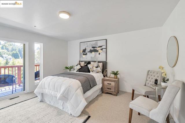 6659 Exeter Dr, Oakland CA: https://media.crmls.org/mediaz/6d9eab05-43d3-44ec-ad30-ec4cd0cfa841.jpg
