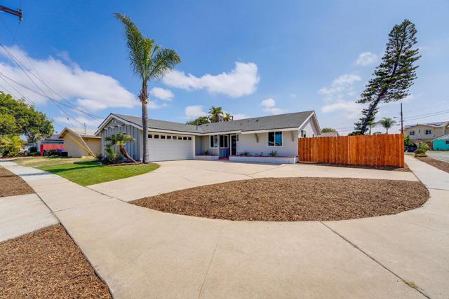 Detail Gallery Image 2 of 29 For 4301 Mount Putman Ave, San Diego,  CA 92117 - 3 Beds | 2 Baths