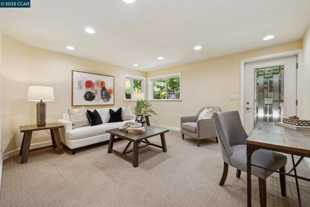 210 Still Creek Rd, Danville CA: https://media.crmls.org/mediaz/6d9f7de6-c509-4604-94aa-4e7ec600b88e.jpg