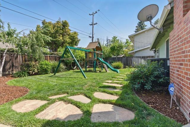 1142 S Genevieve Lane, San Jose CA: https://media.crmls.org/mediaz/6d9fb051-7458-4113-8585-eb1b0803fdd6.jpg