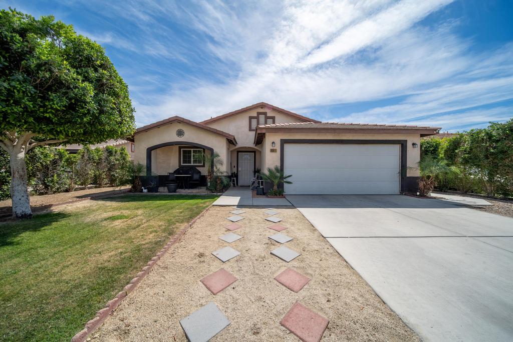 85811 Avenida Aleenah